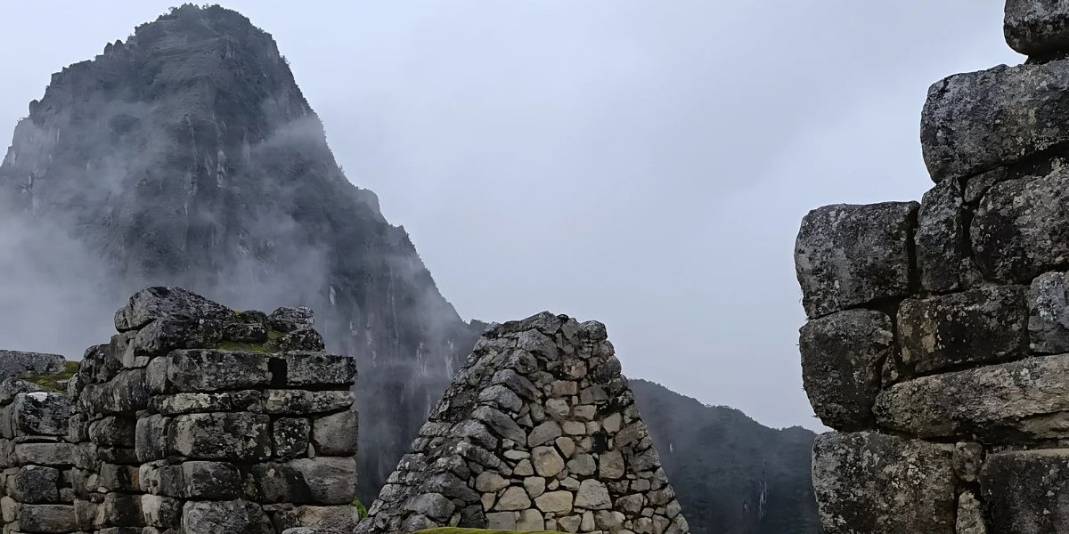 view of huayna picchu mountain in machu picchu