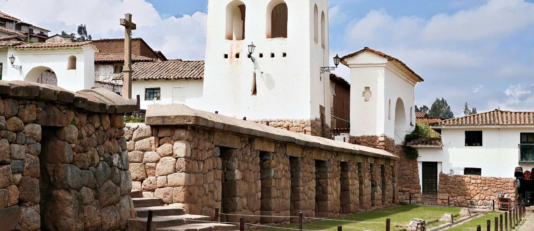 tour of the Chinchero archaeological complex